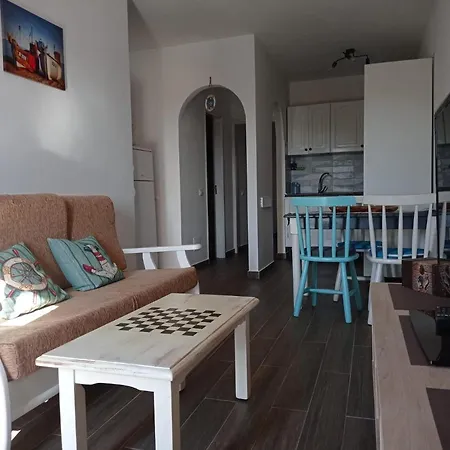 Buena Fuerte Mari Giuli Apartamento