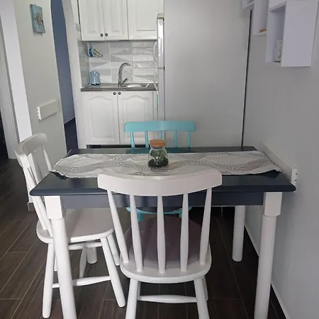 Buena Fuerte Mari Giuli * تاراخاليخو