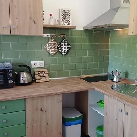 Buena Fuerte Mari Giuli *