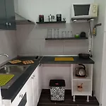 Buena Fuerte Mari Giuli Daire